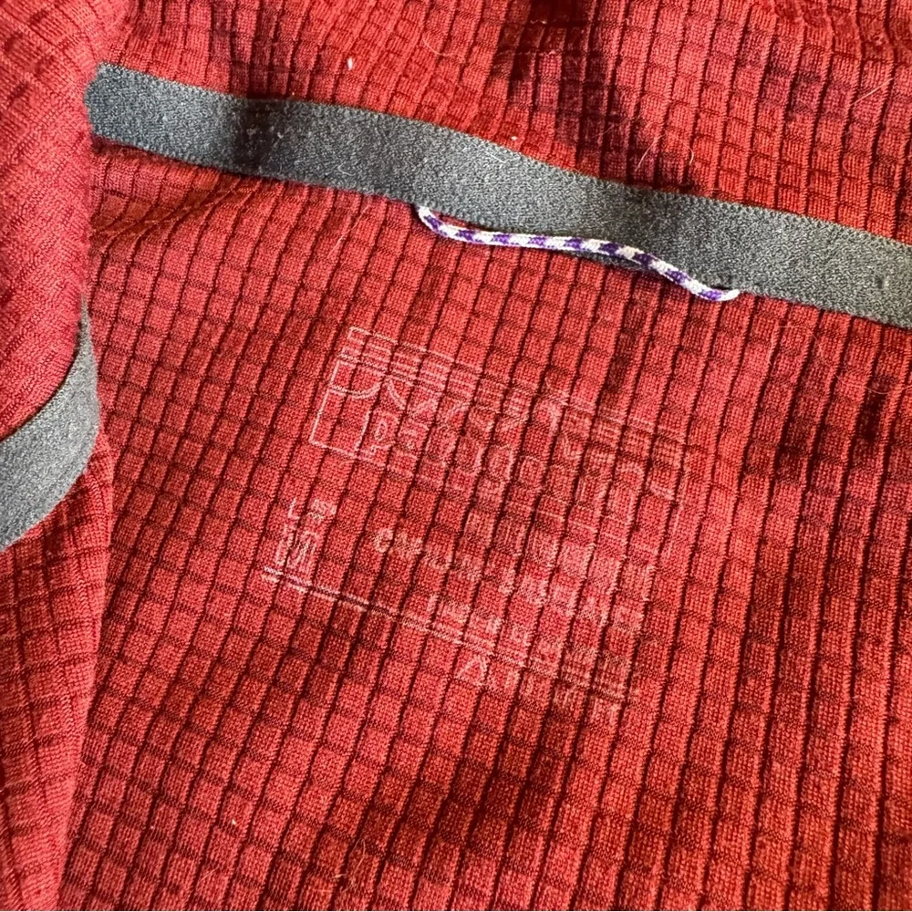 Women's Patagonia Mid Weight Capilene Base Layer, Deep Red, Size M - Picture 6 of 9